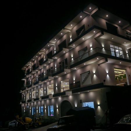 צ'מבה Hotel Candle Wood מראה חיצוני תמונה
